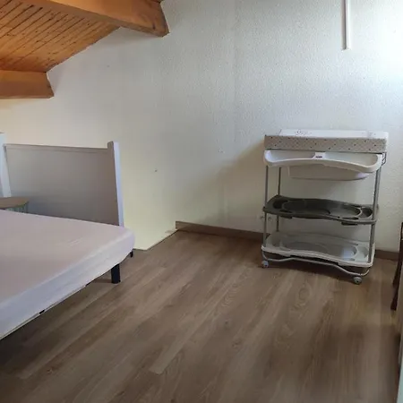 Le Hameau Du Holiday home *